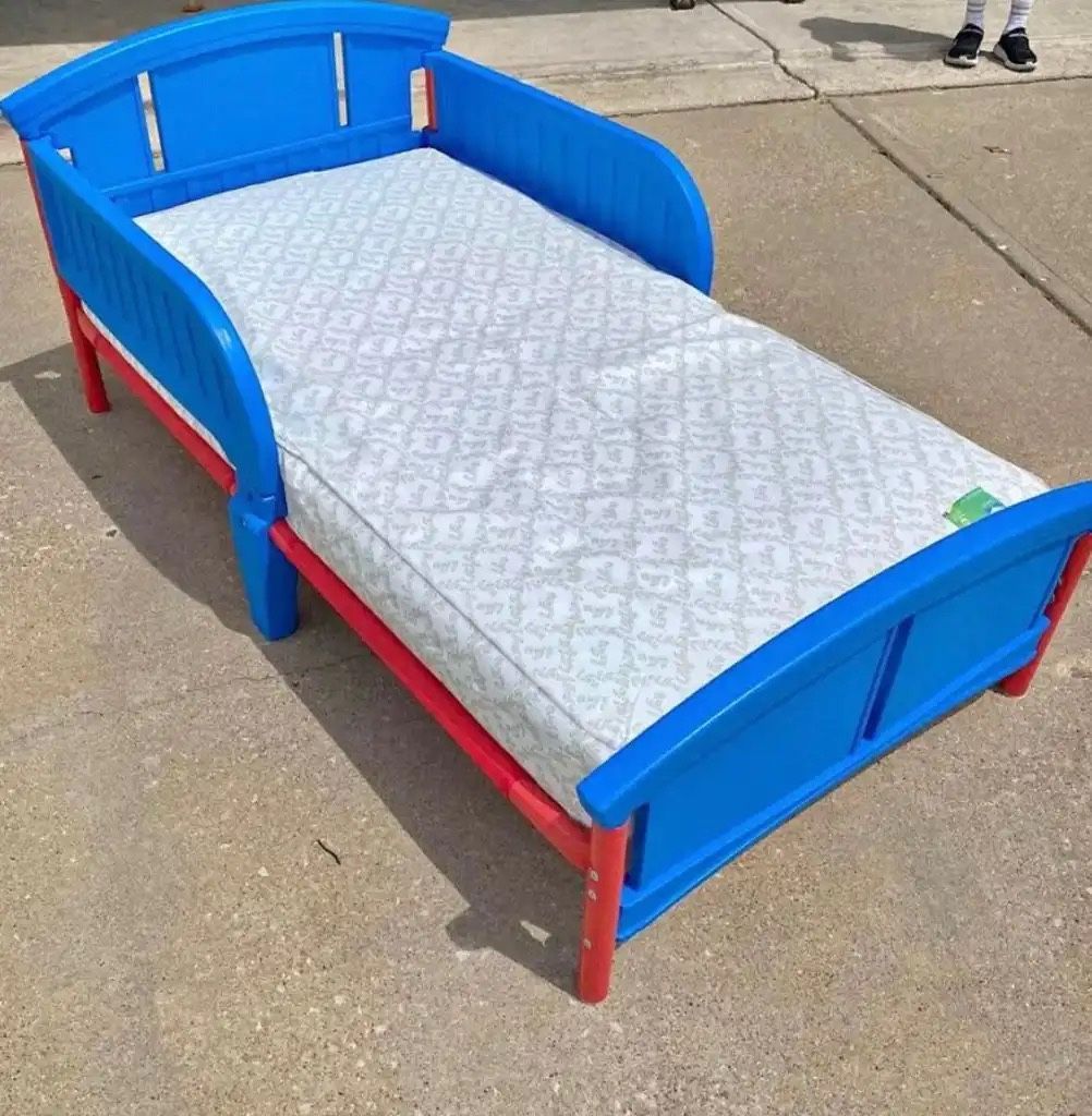 Toddler Bed With Mattress 