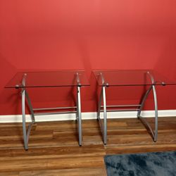 2 Desks 