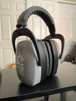 Howard Leight Thunder Range Earmuffs
