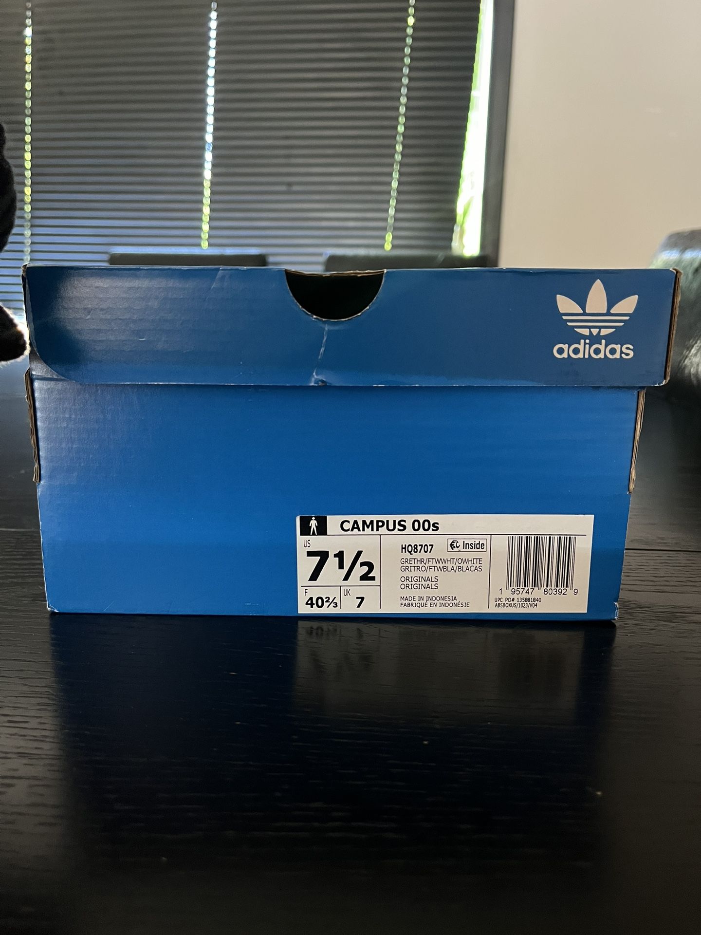 Women’s Adidas Campus 00s