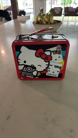 Hello Kitty Sanrio 2011 Metal Tin Lunch Box Camera Red Loungefly 8x7x4