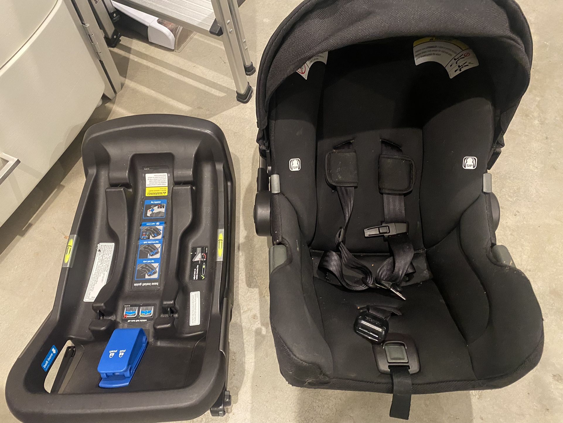 Nuna Pipa Infant Carseat And Base Car seats & Accessories