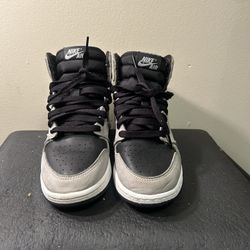 Jordan 1 Retro High OG Shadow 2.0 – Size 7 • Used, No Box, Clean Leather