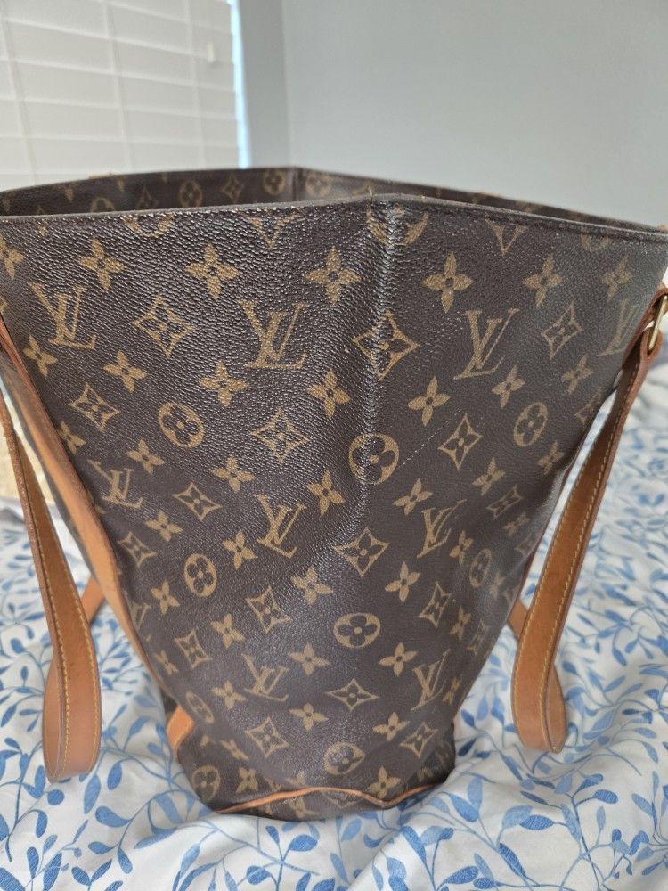 Louis Vuitton Handbag π
