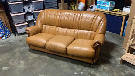 Retro Style Leather Couch/Sofa 