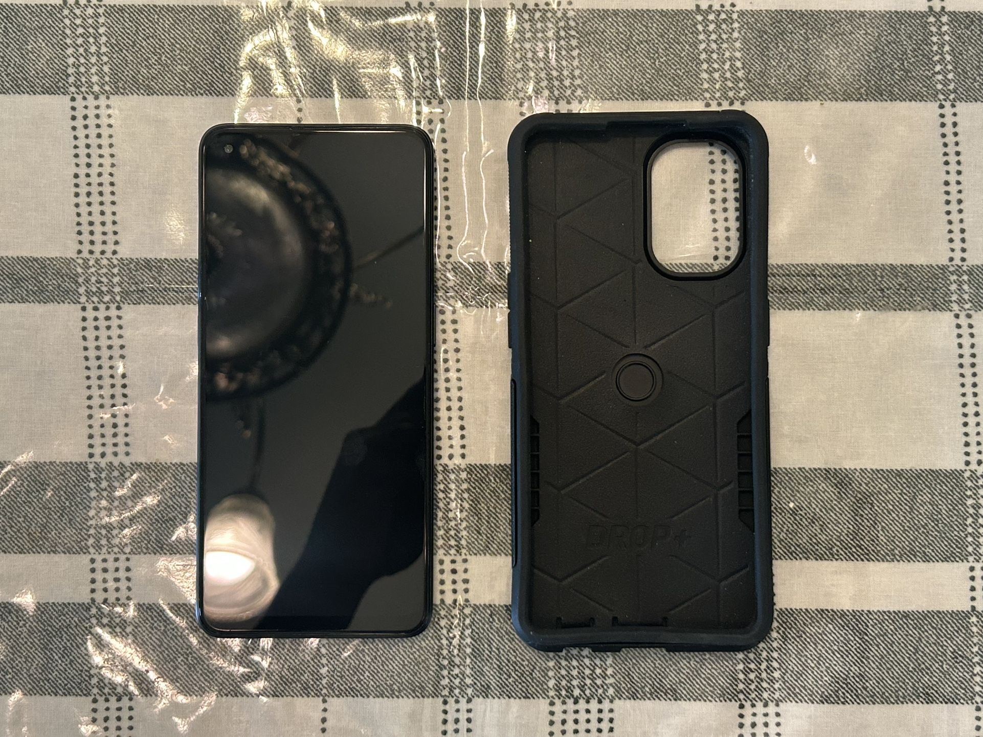 OnePlus Nord N20 5G Unlocked 6.43” Smartphone + OtterBox Case
