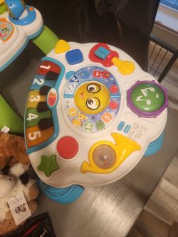 Baby play piano baby einstein