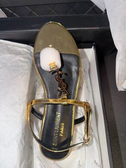 Woman sandals