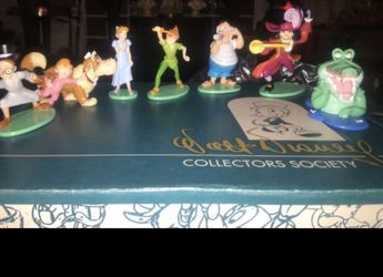 Ultra rare Disney’s collectors petter pan figurines set