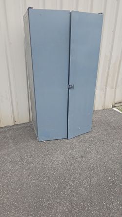 Metal cabinet