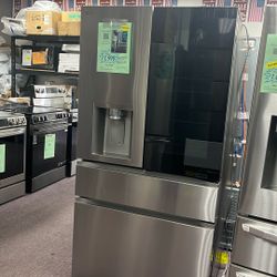 Refrigerator 4 Doors With InstaView 36” In New Open Box 1 Year Warranty 