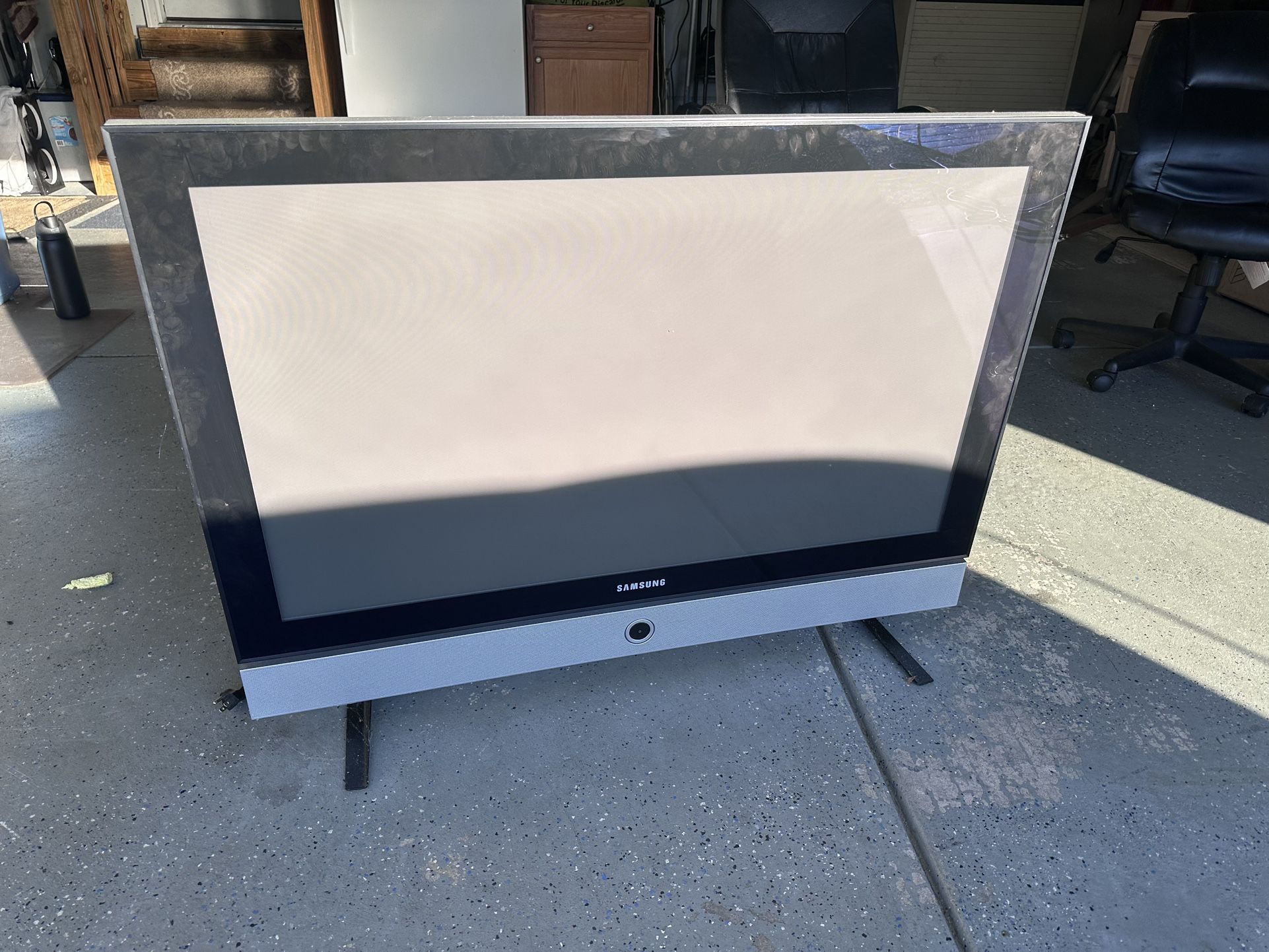 2 tvs— 42” And 34”