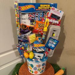 Hot wheels 🐰Easter basket