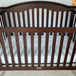 Convertible Crib