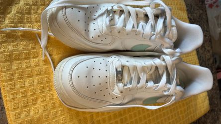 Women’s Nike Air Shoes 8