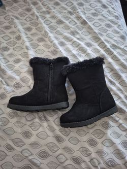 Girls boots