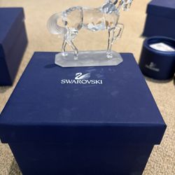   Swarovski Crystal Horse Figurine – Excellent Condition