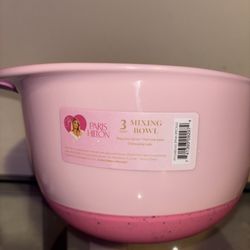 NWT Paris Hilton 3 Quart Nesting Easy Pour Mixing Bowl Pink Sparkle Non Slip