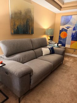 Living Spaces Talin Power Loveseat. Good condition, gray.