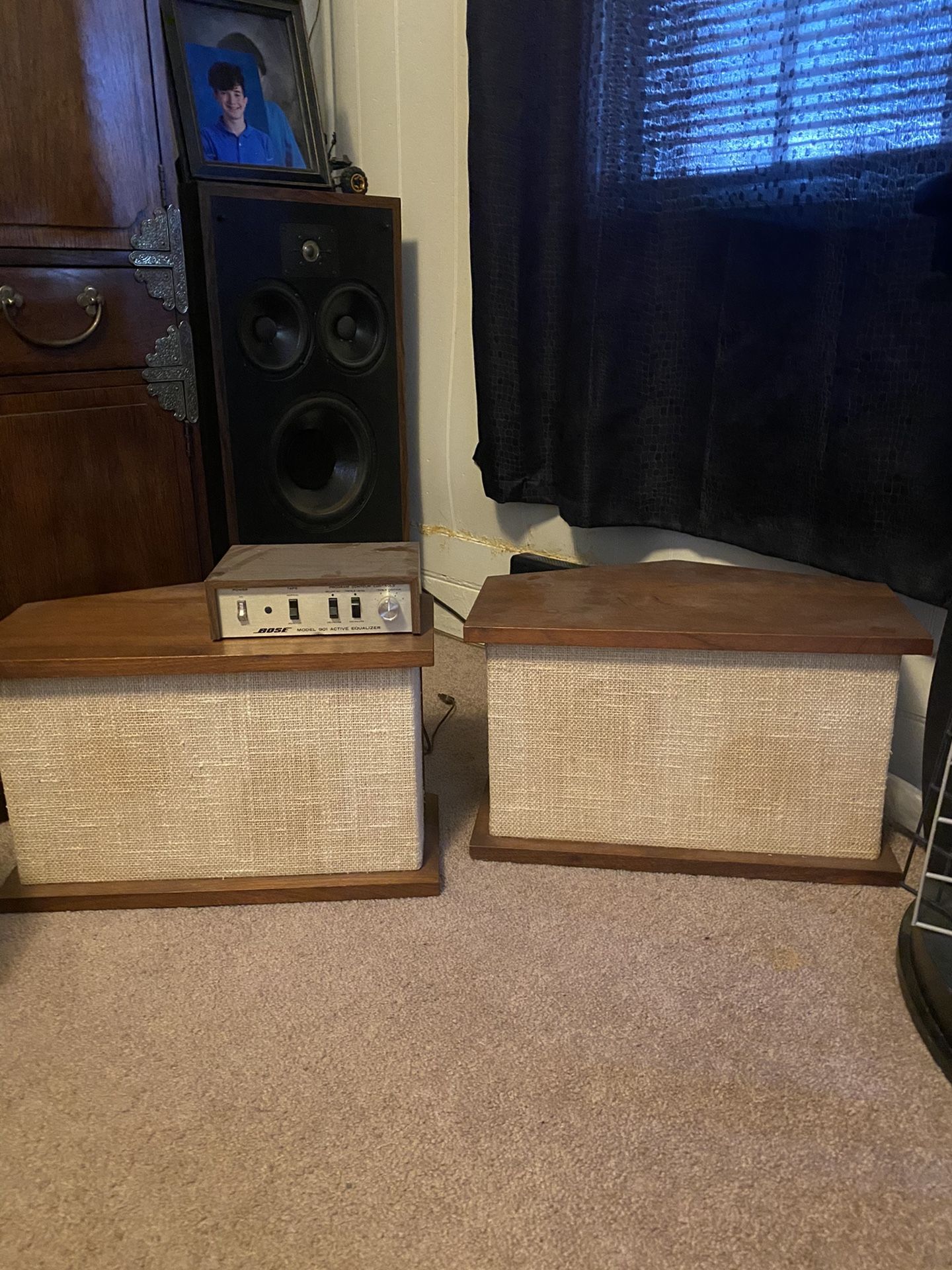 Bose 901 speakers with rare equalizer
