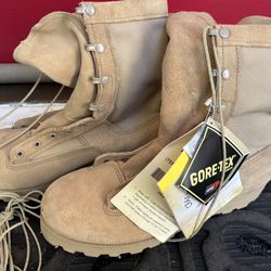 Military Surplus Belleville GoreTex Combat Boots, Men’s Size 10.5, New