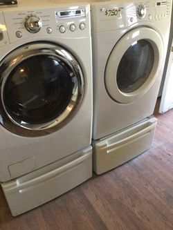Lg frontload washer and dryer set/ one year warranty