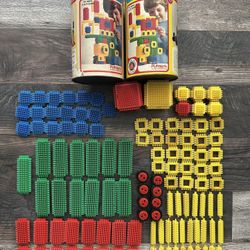 Vintage 1975 PLAYSKOOL BRISTLE BLOCKS SET 117 Pieces Wheels MADE IN USA