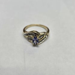 10k Gold Ladies Ring With Blue Stone & 13 Diamonds Appx 1 Pt Each. One Is Missing Size 7 