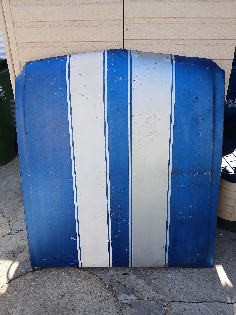 Ford Mustang Hood