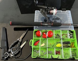 Ugly Stick Spinning Reel Combo 6’6” Complete Tackle Box - Ready To Fish 