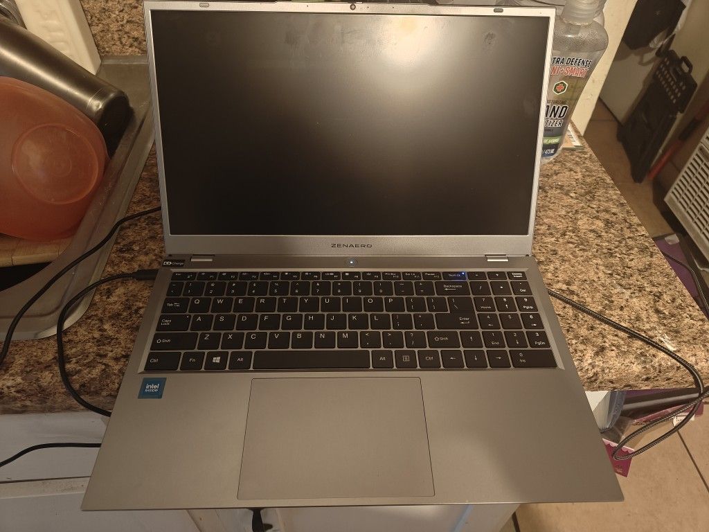 Zenaero 15.6" Laptop
