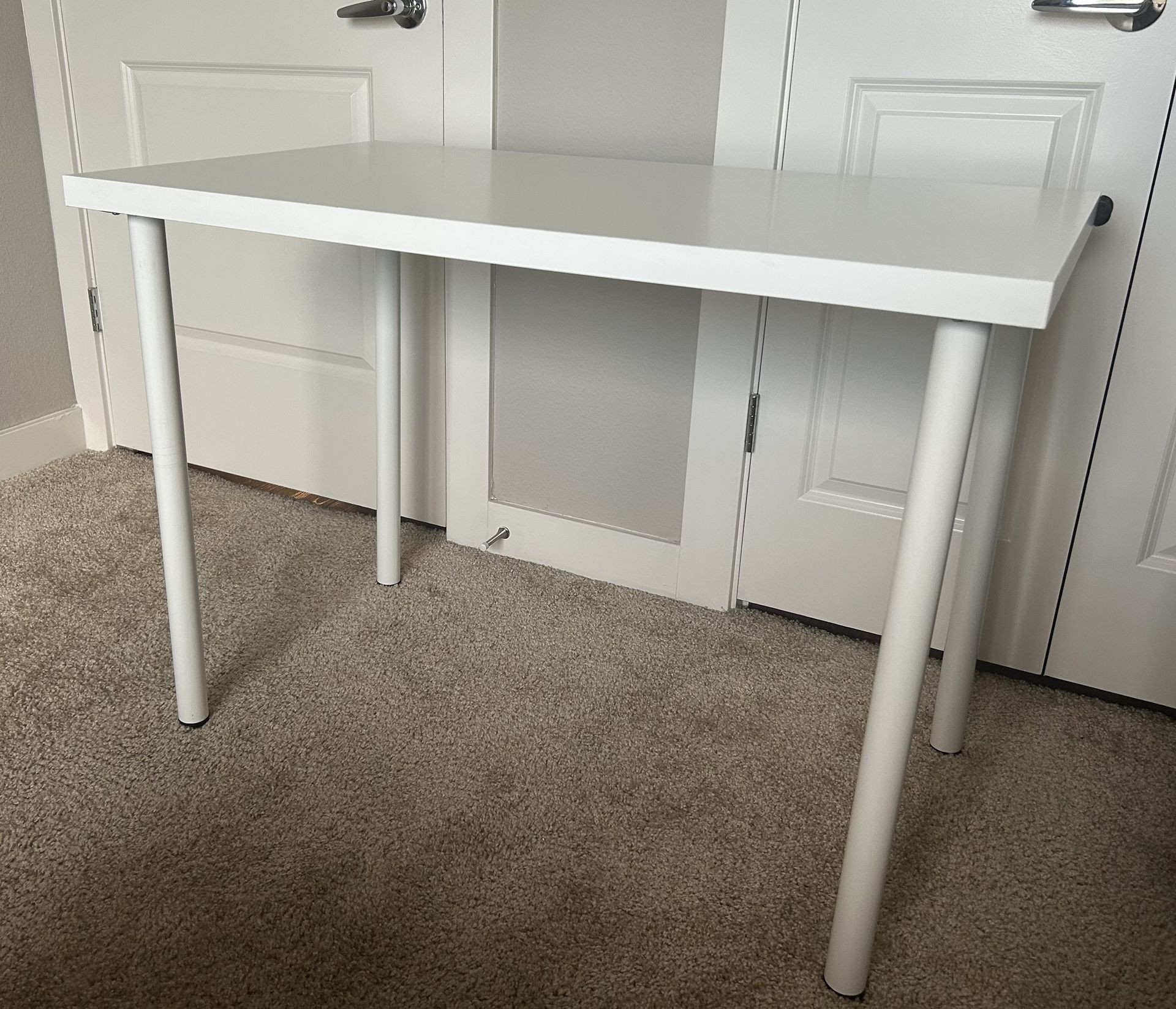 Linnmon IKEA Office Desk