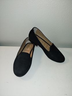 Me Too Brand Women's Black Suede Round Toe Ballet Flats Size 7.5