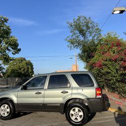2006 Ford Escape XLS