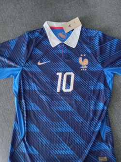 France 🇫🇷   #10  mbappé