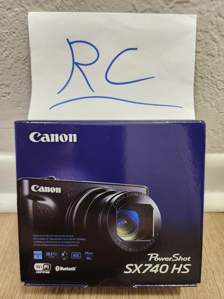 Canon Power Shot SX740 HS digital camera - point and shoot