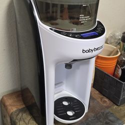 Baby Formula Dispenser 