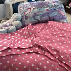 Girls Bedding- Full Size- Great For Back To School!