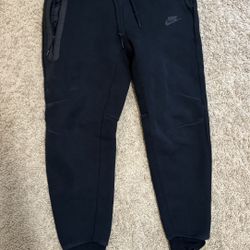 Black Nike Tech Fleece Pants Adult Small