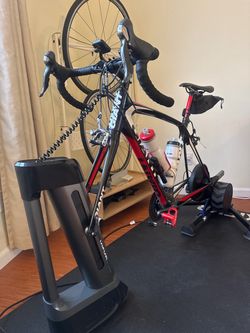 Kickr V5 w/ Kickr Climb
