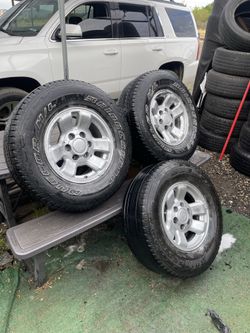 Set of 3 Wheels for Toyota 265/70R16