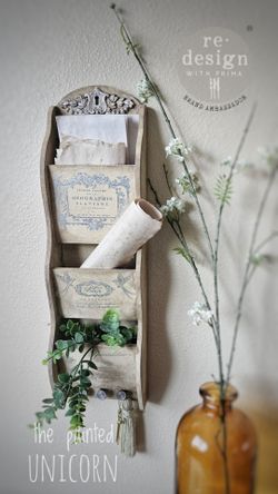 Vintage mail and key holder