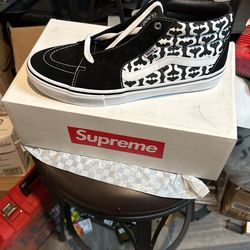 Supreme Vans