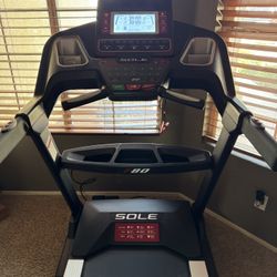 Treadmill Sole F80