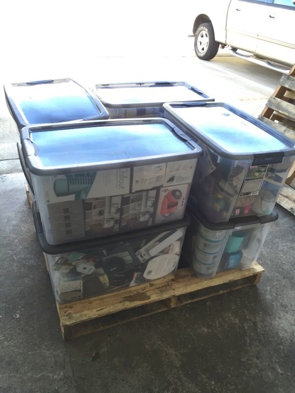 Pallet Wholesale Lot of NEW MERCHANDISE