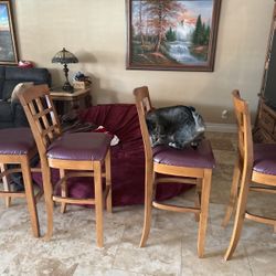 4 Bar Stools