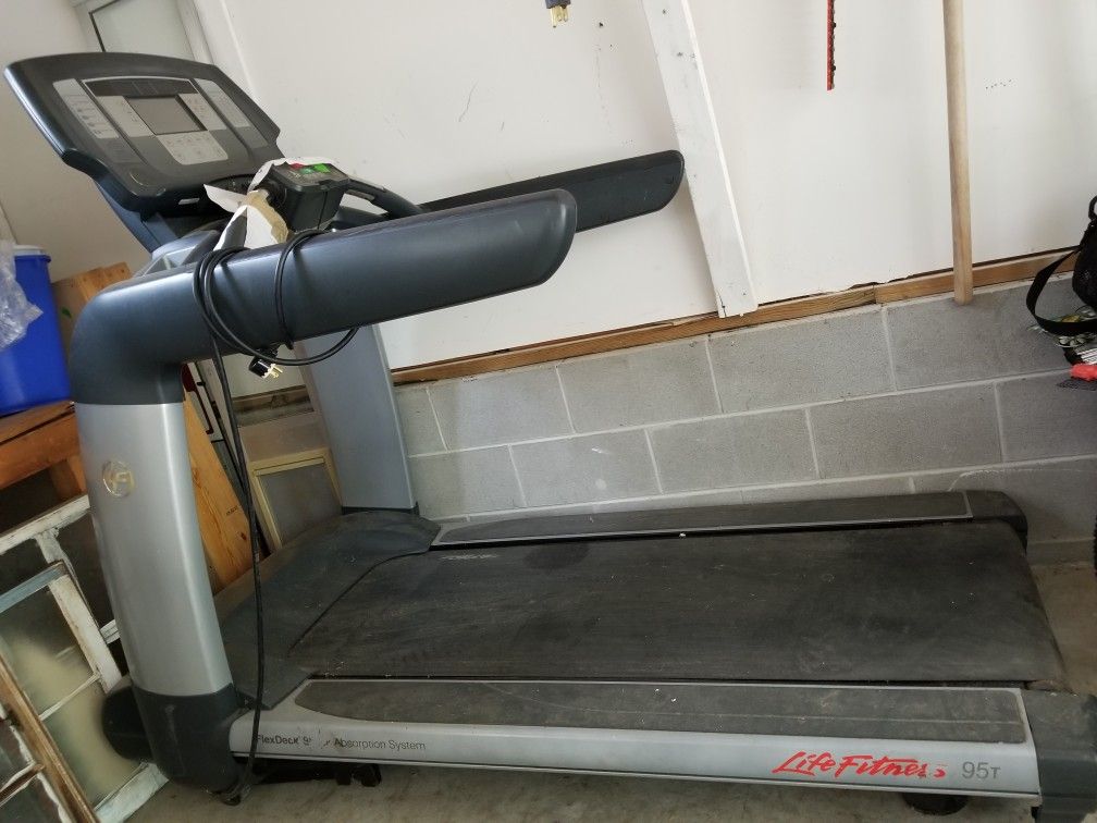 Lifefitness Gym Treadmill
