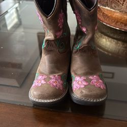 Little Girl 👧 Cowboy 🤠 Boots