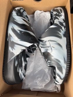 Nike calm slides