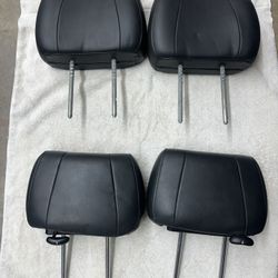 Jeep WJ Grand Cherokee. Headrests For Rear Seats.